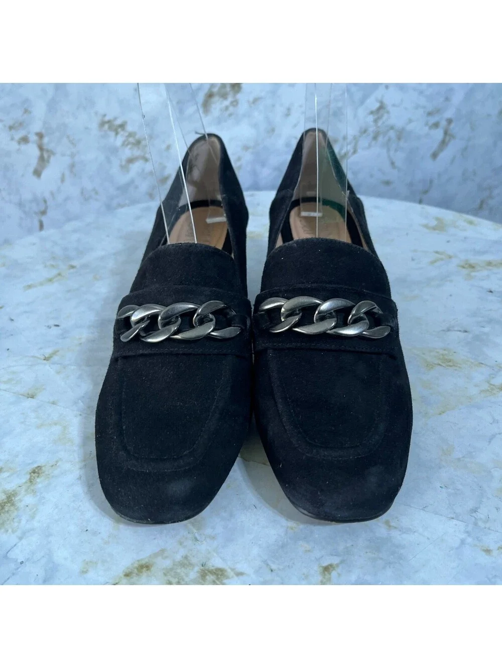Franco Sarto signs tread